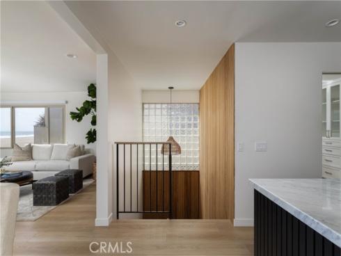 6704 W Oceanfront , Newport Beach, CA