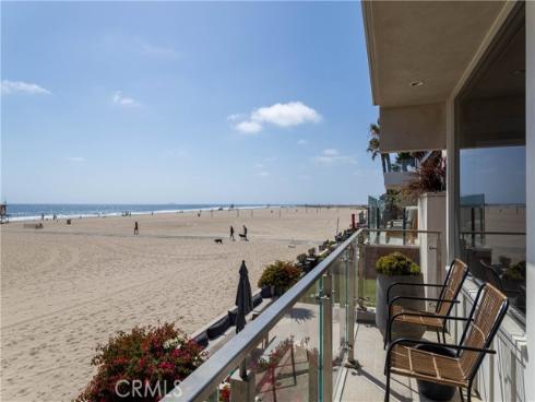 6704 W Oceanfront , Newport Beach, CA