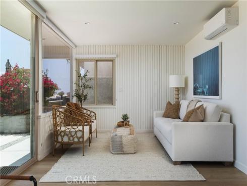 6704 W Oceanfront , Newport Beach, CA