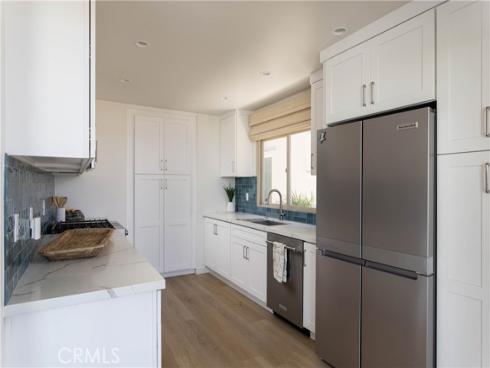 6704 W Oceanfront , Newport Beach, CA