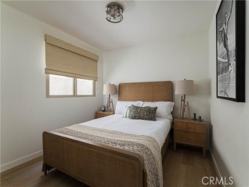 6704 W Oceanfront , Newport Beach, CA
