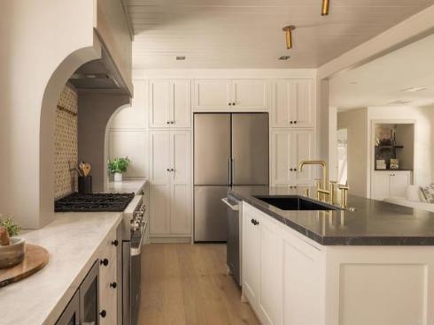 2215 Golden Cir , Newport Beach, CA