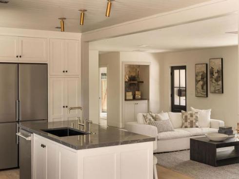 2215 Golden Cir , Newport Beach, CA