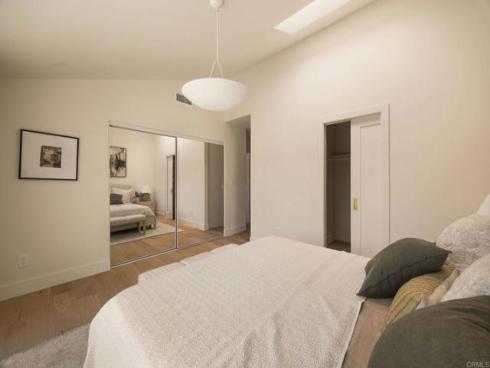 2215 Golden Cir , Newport Beach, CA