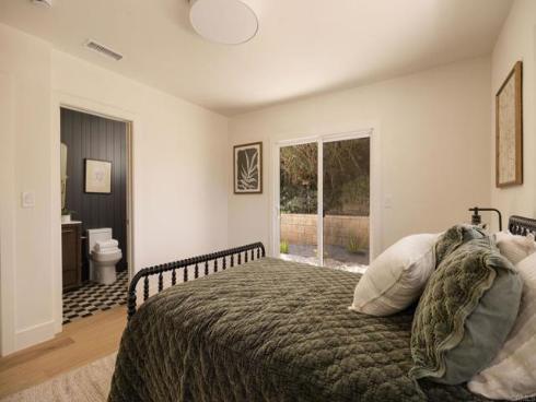 2215 Golden Cir , Newport Beach, CA