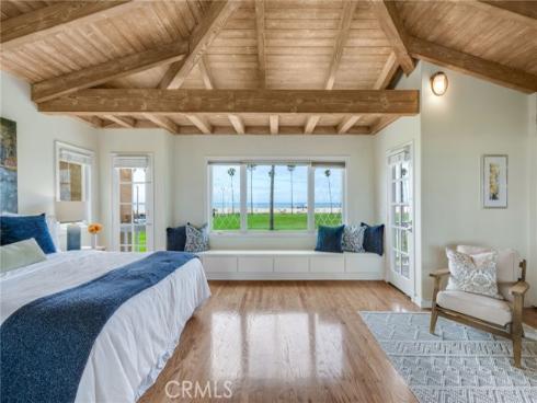 920 E Oceanfront , Newport Beach, CA