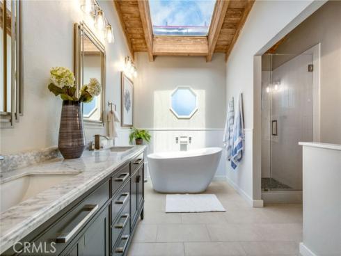 920 E Oceanfront , Newport Beach, CA
