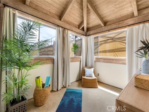 920 E Oceanfront , Newport Beach, CA
