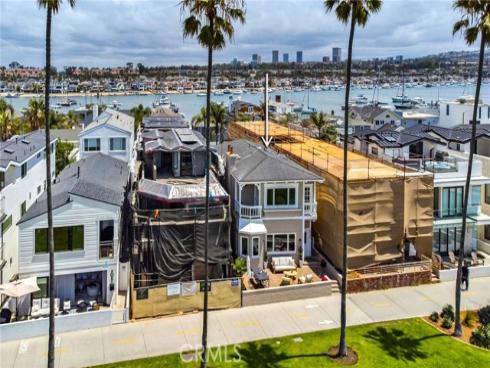 920 E Oceanfront , Newport Beach, CA
