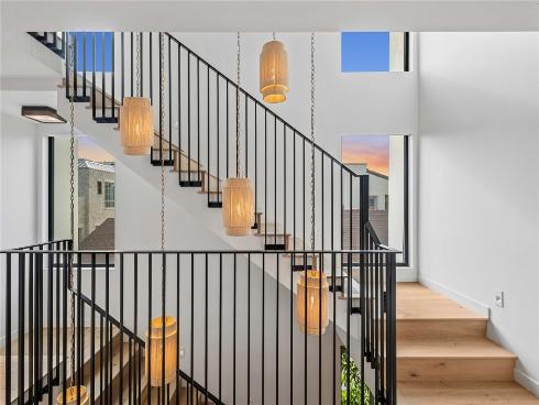 1717 E Ocean Boulevard, Newport Beach, CA