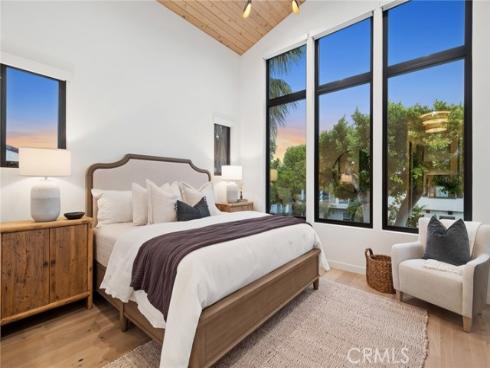 1717 E Ocean Boulevard, Newport Beach, CA