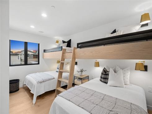 1717 E Ocean Boulevard, Newport Beach, CA