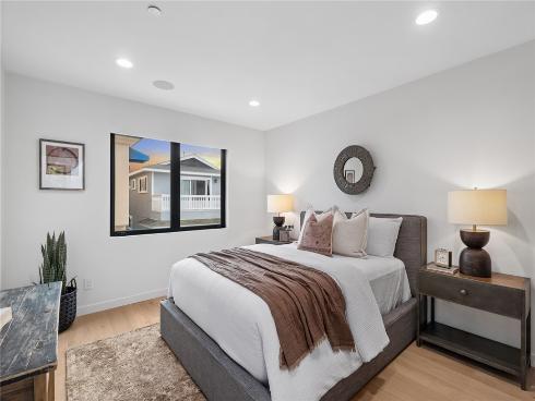 1717 E Ocean Boulevard, Newport Beach, CA