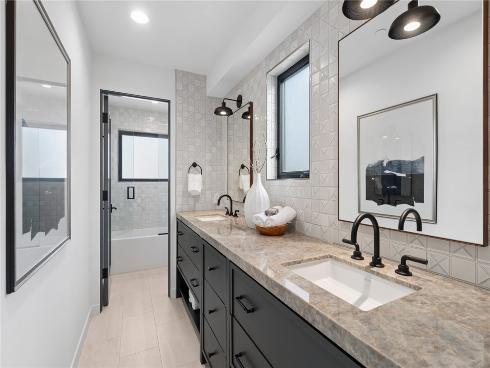 1717 E Ocean Boulevard, Newport Beach, CA