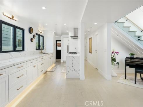 209 Via Koron , Newport Beach, CA