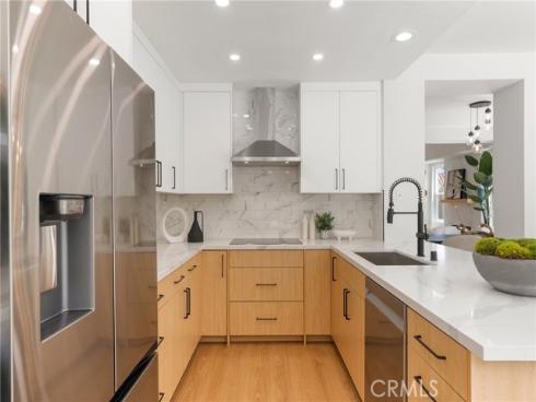 67 Pelican Court, Newport Beach, CA