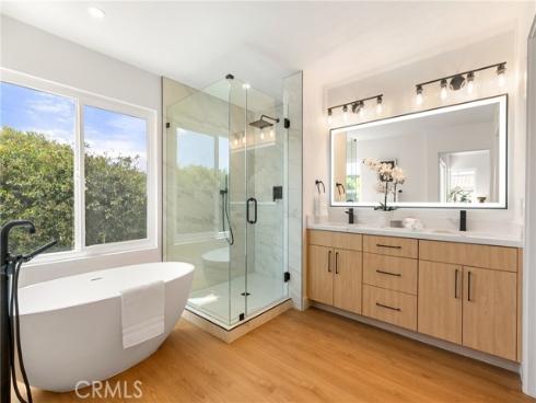 67 Pelican Court, Newport Beach, CA