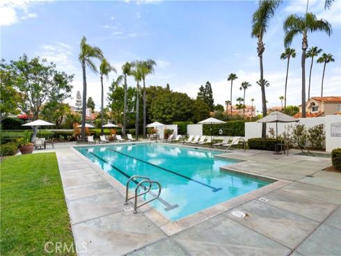 67 Pelican Court, Newport Beach, CA
