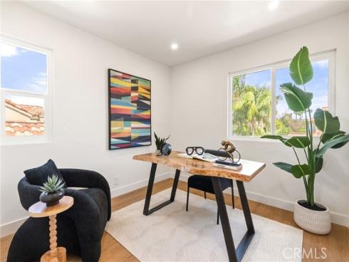 67 Pelican Court, Newport Beach, CA