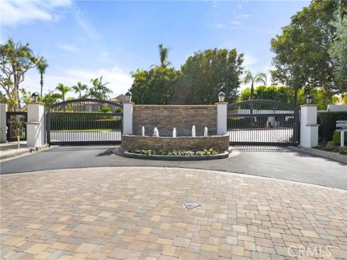 67 Pelican Court, Newport Beach, CA