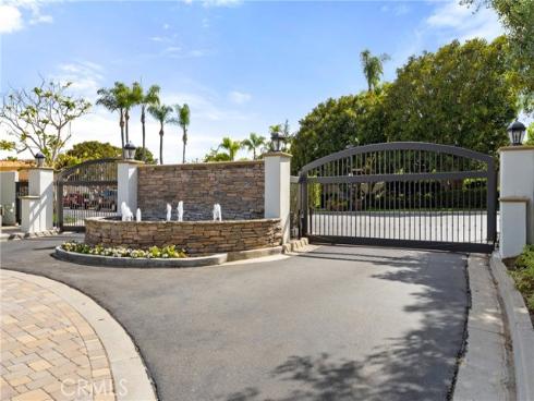 67 Pelican Court, Newport Beach, CA