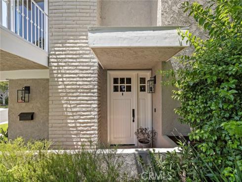 362 Vista Madera , Newport Beach, CA