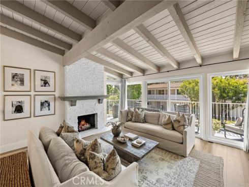 362 Vista Madera , Newport Beach, CA