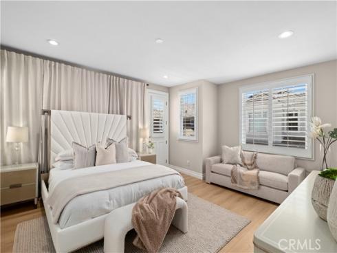 17 Spanish Bay , Newport Beach, CA