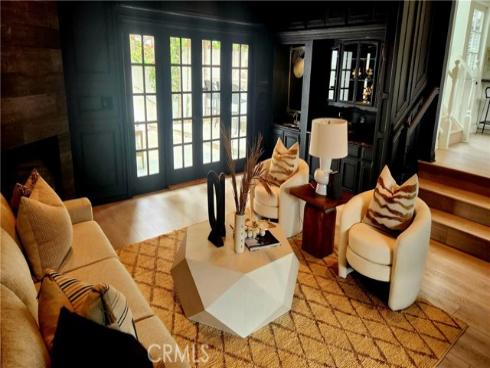 501  Aliso Ave.  , Newport Beach, CA