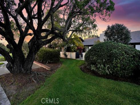 2211  Fortuna  , Newport Beach, CA