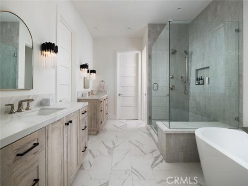 1423 Mariners , Newport Beach, CA