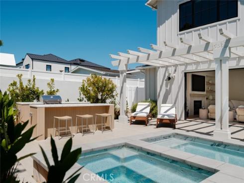 1423 Mariners , Newport Beach, CA