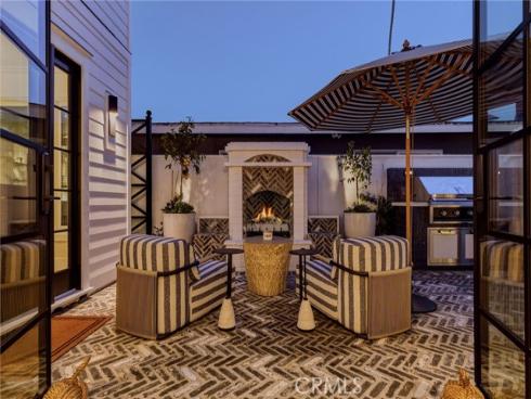 2442 Marino Dr , Newport Beach, CA