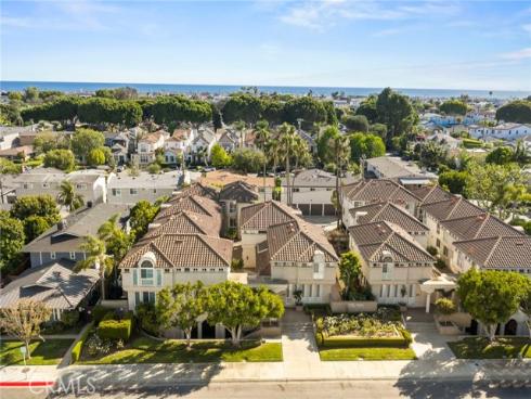 2101 E 15th  11 , Newport Beach, CA