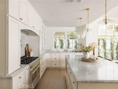 1112 Pembroke Lane, Newport Beach, CA
