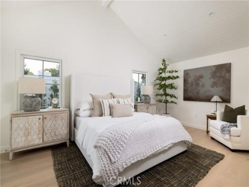 1112 Pembroke Lane, Newport Beach, CA