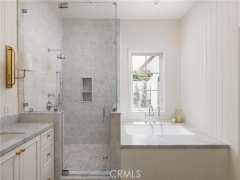 1112 Pembroke Lane, Newport Beach, CA
