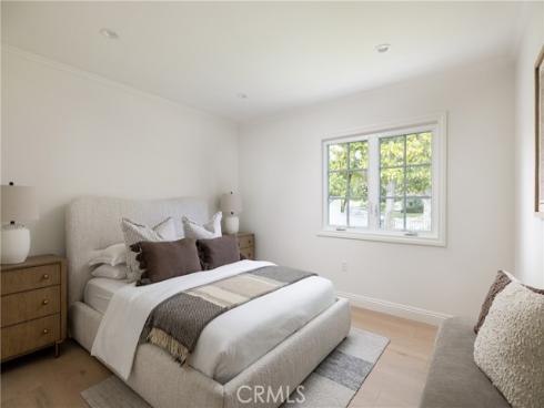 1112 Pembroke Lane, Newport Beach, CA