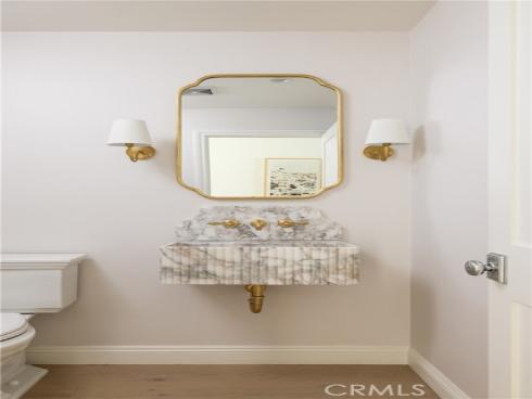 1112 Pembroke Lane, Newport Beach, CA
