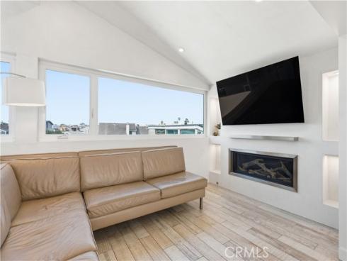 419 E Balboa , Newport Beach, CA