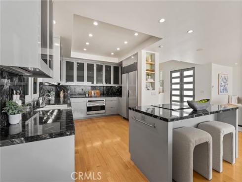 1554 E Oceanfront , Newport Beach, CA