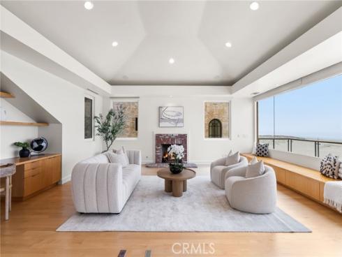 1554 E Oceanfront , Newport Beach, CA