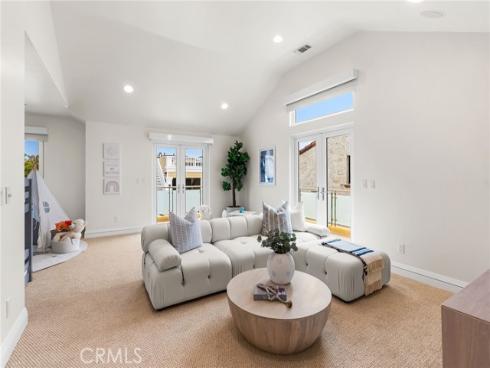 1554 E Oceanfront , Newport Beach, CA