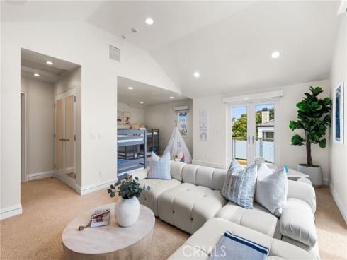 1554 E Oceanfront , Newport Beach, CA