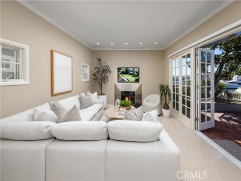 736 Harbor Island Drive, Newport Beach, CA