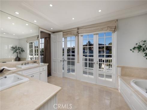 736 Harbor Island Drive, Newport Beach, CA