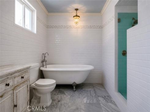 331 Walnut Street, Newport Beach, CA