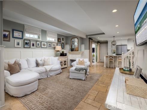331 Walnut Street, Newport Beach, CA