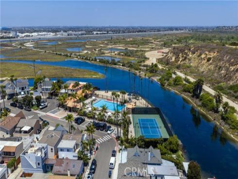 331 Walnut Street, Newport Beach, CA