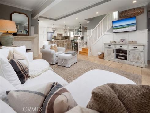 331 Walnut Street, Newport Beach, CA